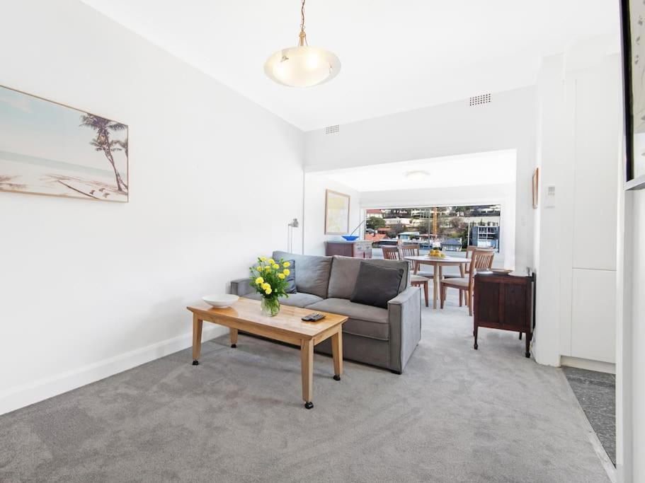 Hsns1 - Bask In Sydney's Beauty At Harbourview Haven Apartment *